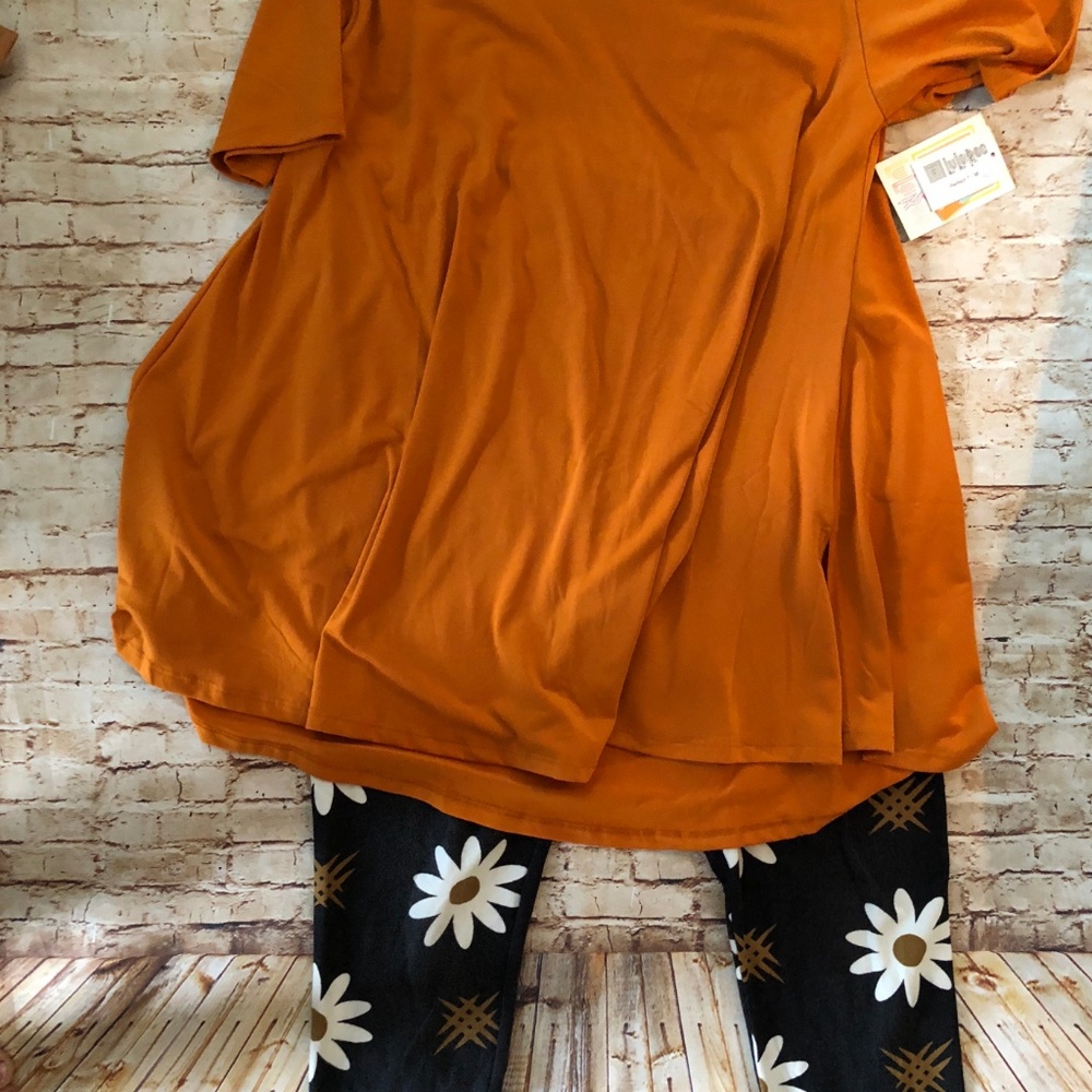 LulaRoe Perfect T Size M